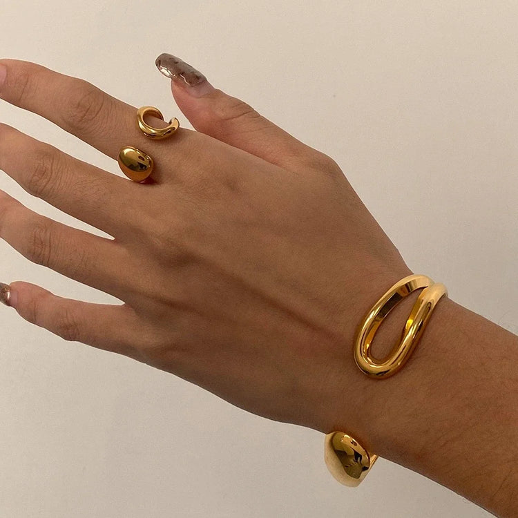 The Open Cuff Ritual: Effortless Authority