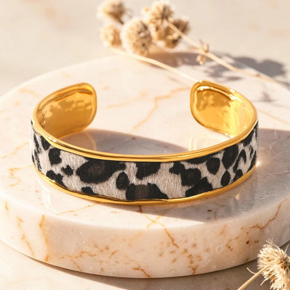De "Aura" saffieren baguette & gouden kraal splitarmband