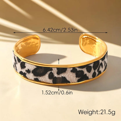 De "Aura" saffieren baguette & gouden kraal splitarmband