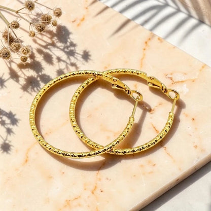 The Solaria Diamond-Cut Textured Hoops
